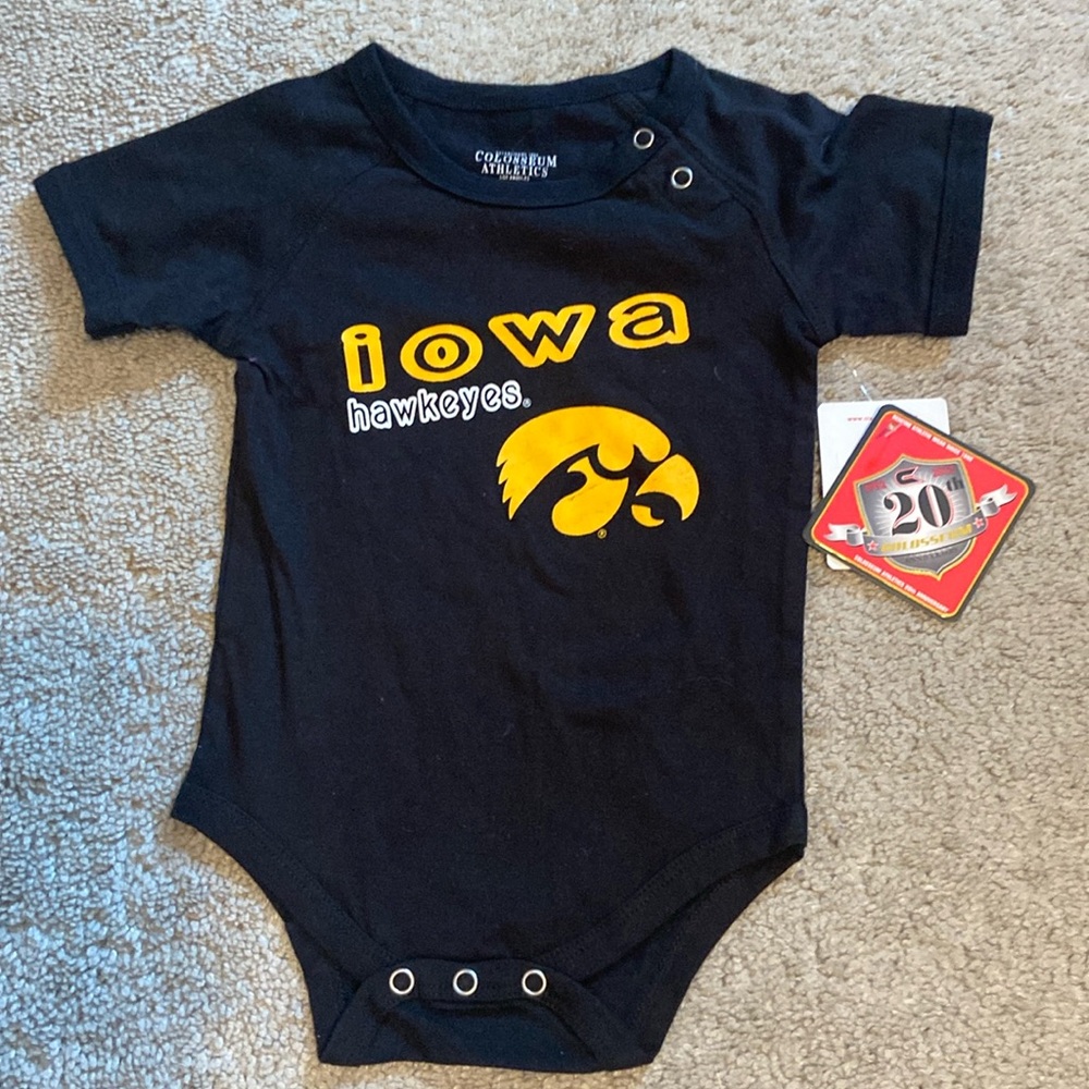 Iowa Hawkeyes NWT Infant Size 6-12 Months Outfit